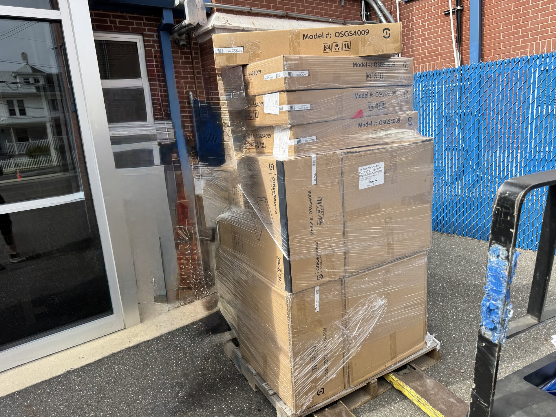 Professional furniture wrapping and protection service Camden County - Proper packing techniques